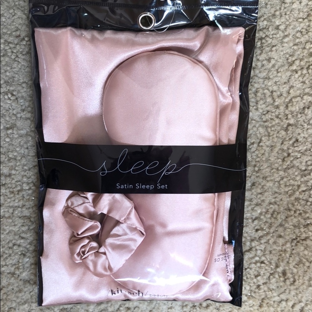 Satin sleep set
